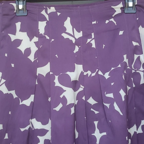 Banana Republic Purple and White Silk Skirt - Picture 2 of 4